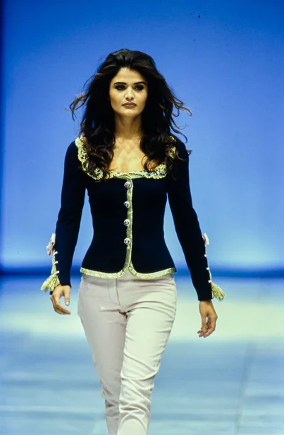 Look 10